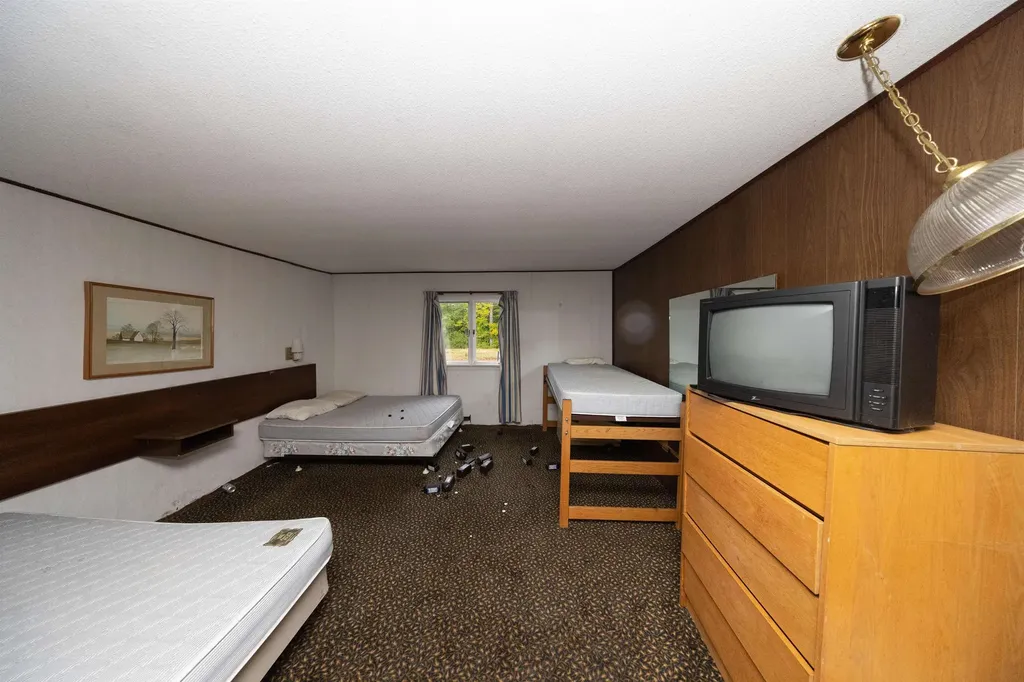 393 & 441 Magic Mountain Access Road Londonderry VT 05155