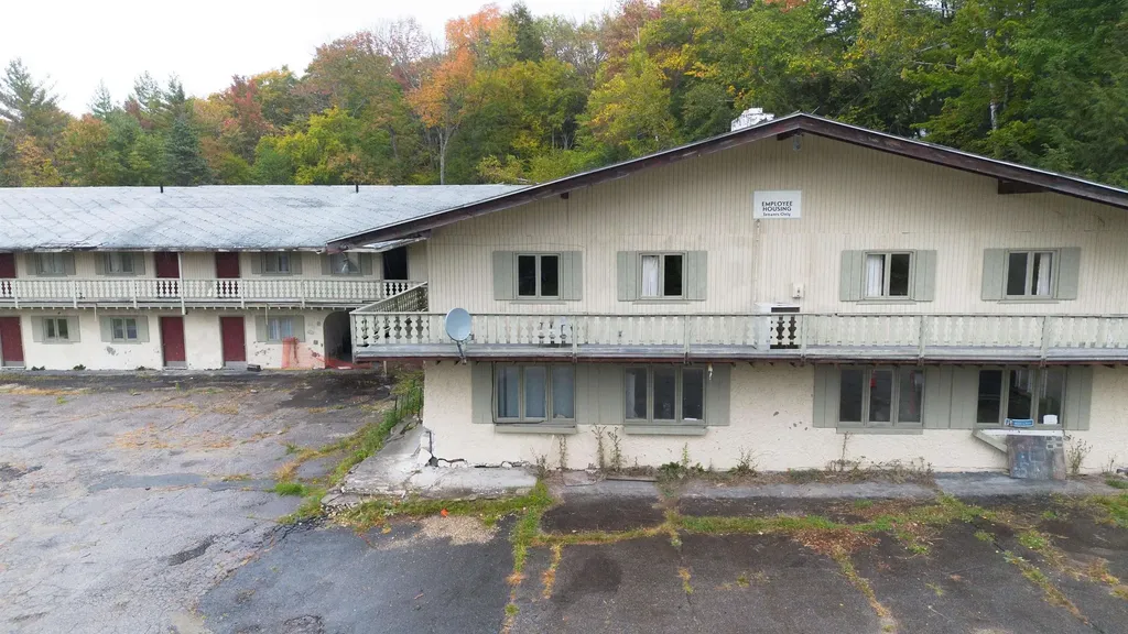 393 & 441 Magic Mountain Access Road Londonderry VT 05155