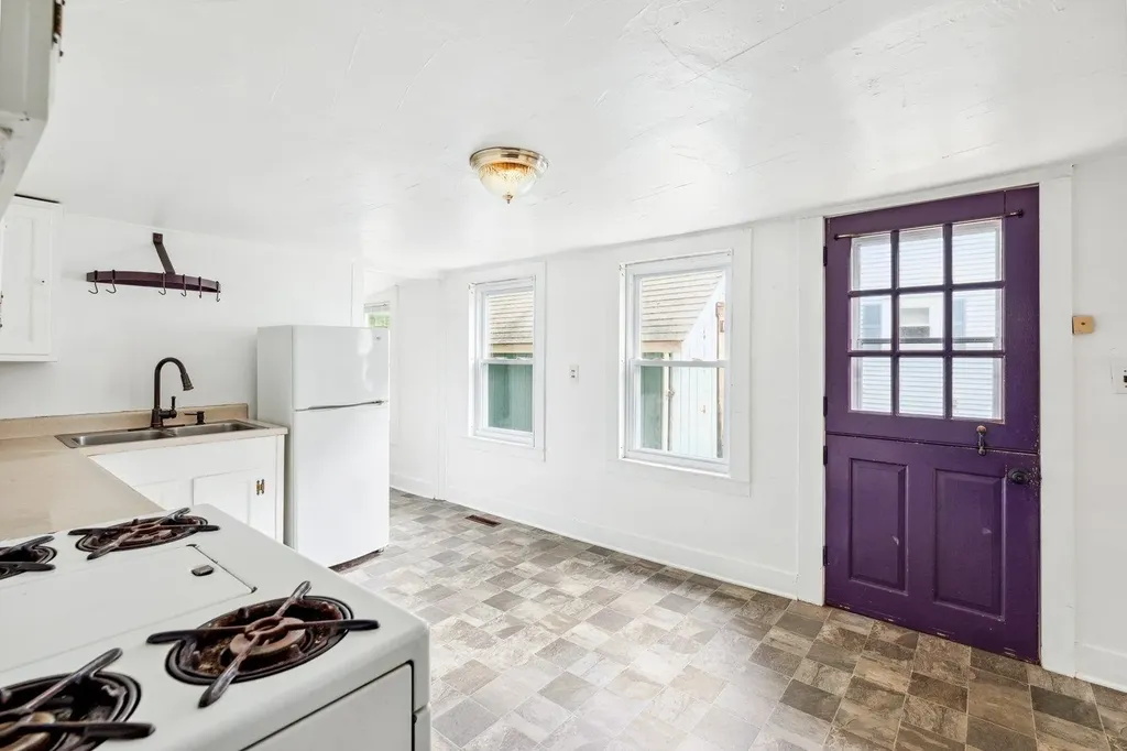 327 Union Street Peterborough NH 03458