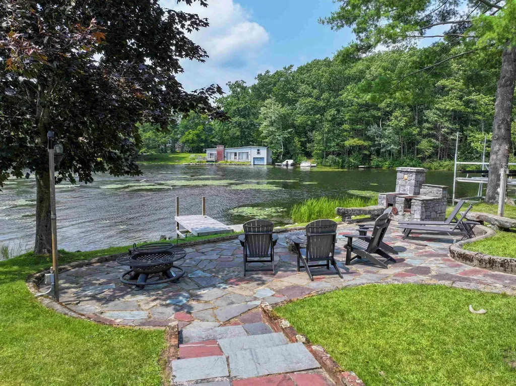 2086 & 2080 Lake Dunmore Road Salisbury VT 05769