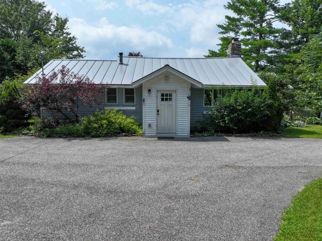 2086 & 2080 Lake Dunmore Road Salisbury VT 05769