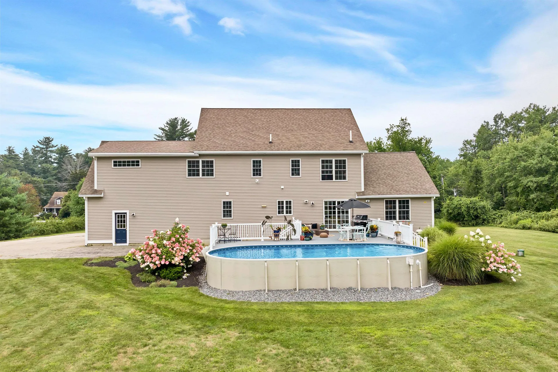 15 Hunt Road Kingston NH 03848