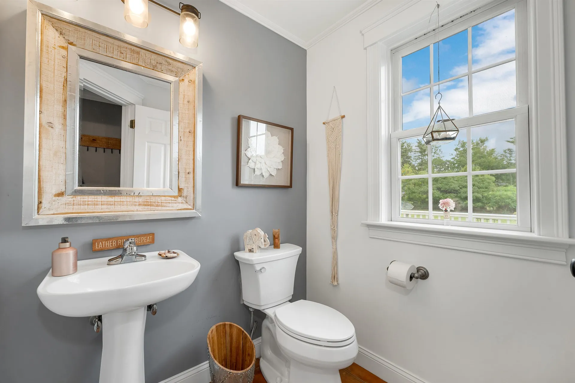15 Hunt Road Kingston NH 03848