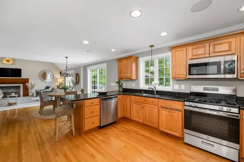 15 Hunt Road Kingston NH 03848