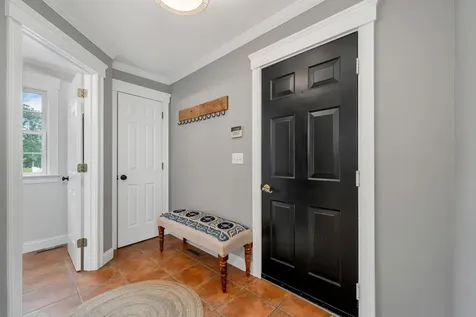 15 Hunt Road Kingston NH 03848