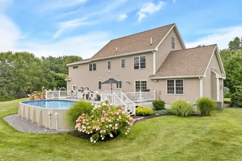 15 Hunt Road Kingston NH 03848