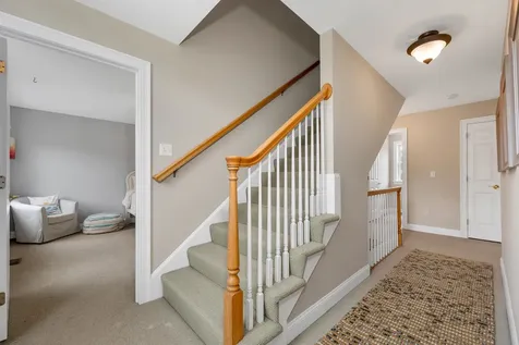 15 Hunt Road Kingston NH 03848