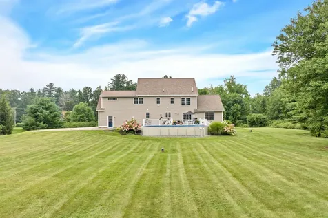 15 Hunt Road Kingston NH 03848
