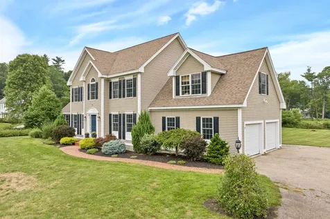 15 Hunt Road Kingston NH 03848