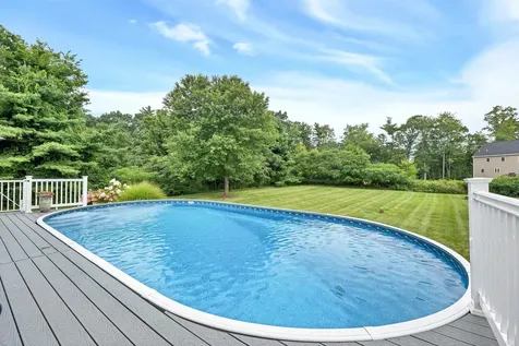 15 Hunt Road Kingston NH 03848