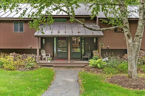 253 Old Quechee Road Hartford VT 05001