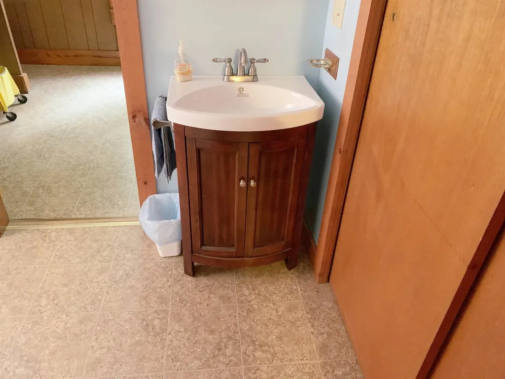 915 Route 5 Irasburg VT 05845