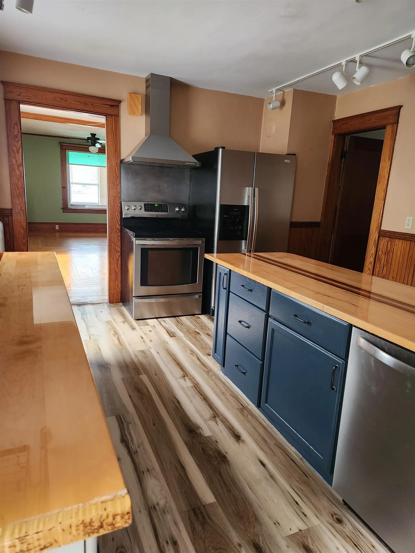29 Spring Street Laconia NH 03246