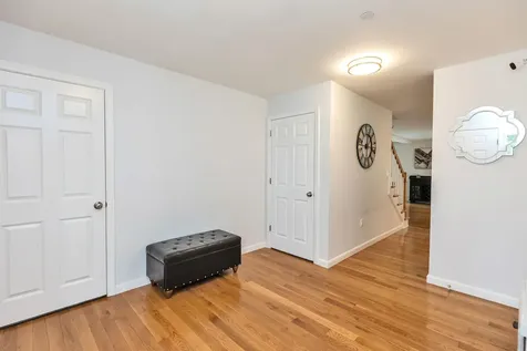 235 Woodview Way Manchester NH 03102