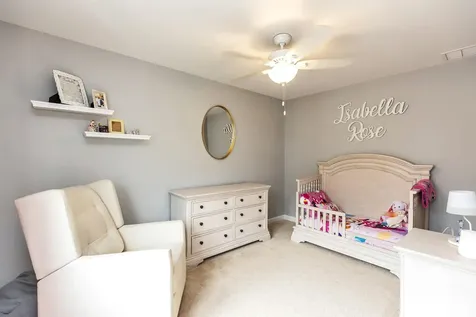235 Woodview Way Manchester NH 03102