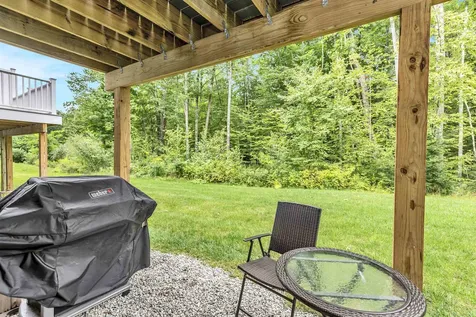 235 Woodview Way Manchester NH 03102