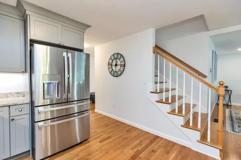 235 Woodview Way Manchester NH 03102