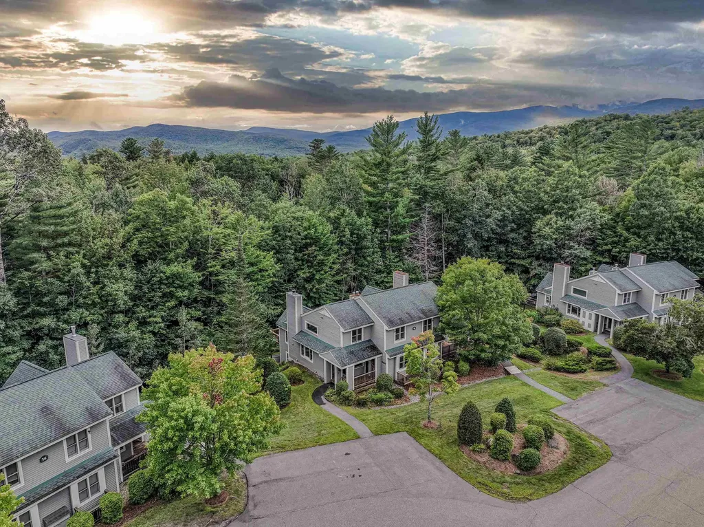 10 Hillside Circle Lincoln NH 03251