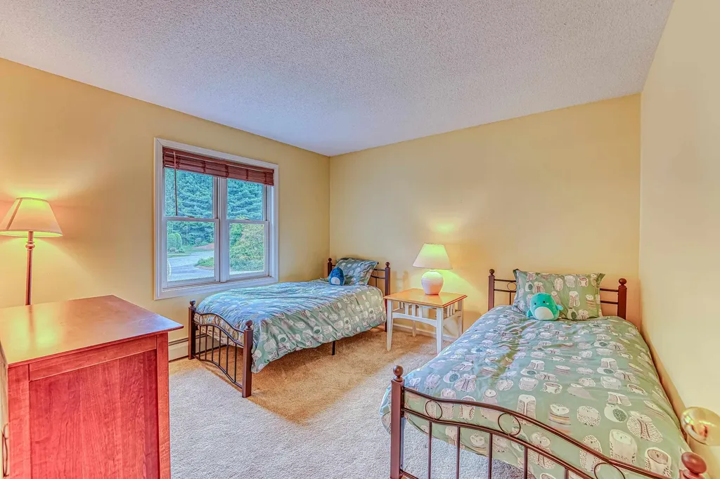 10 Hillside Circle Lincoln NH 03251