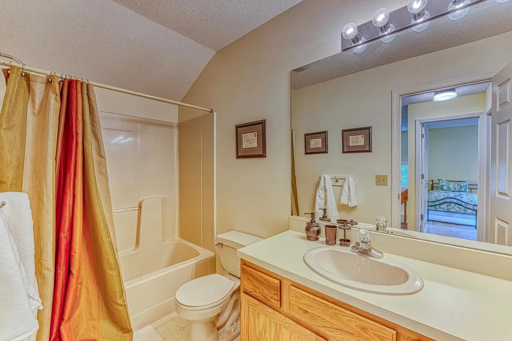 10 Hillside Circle Lincoln NH 03251