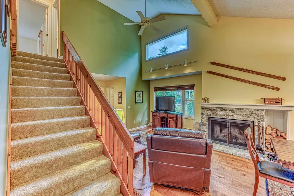 10 Hillside Circle Lincoln NH 03251