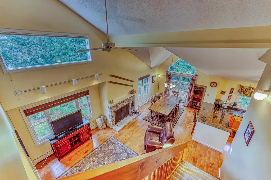 10 Hillside Circle Lincoln NH 03251