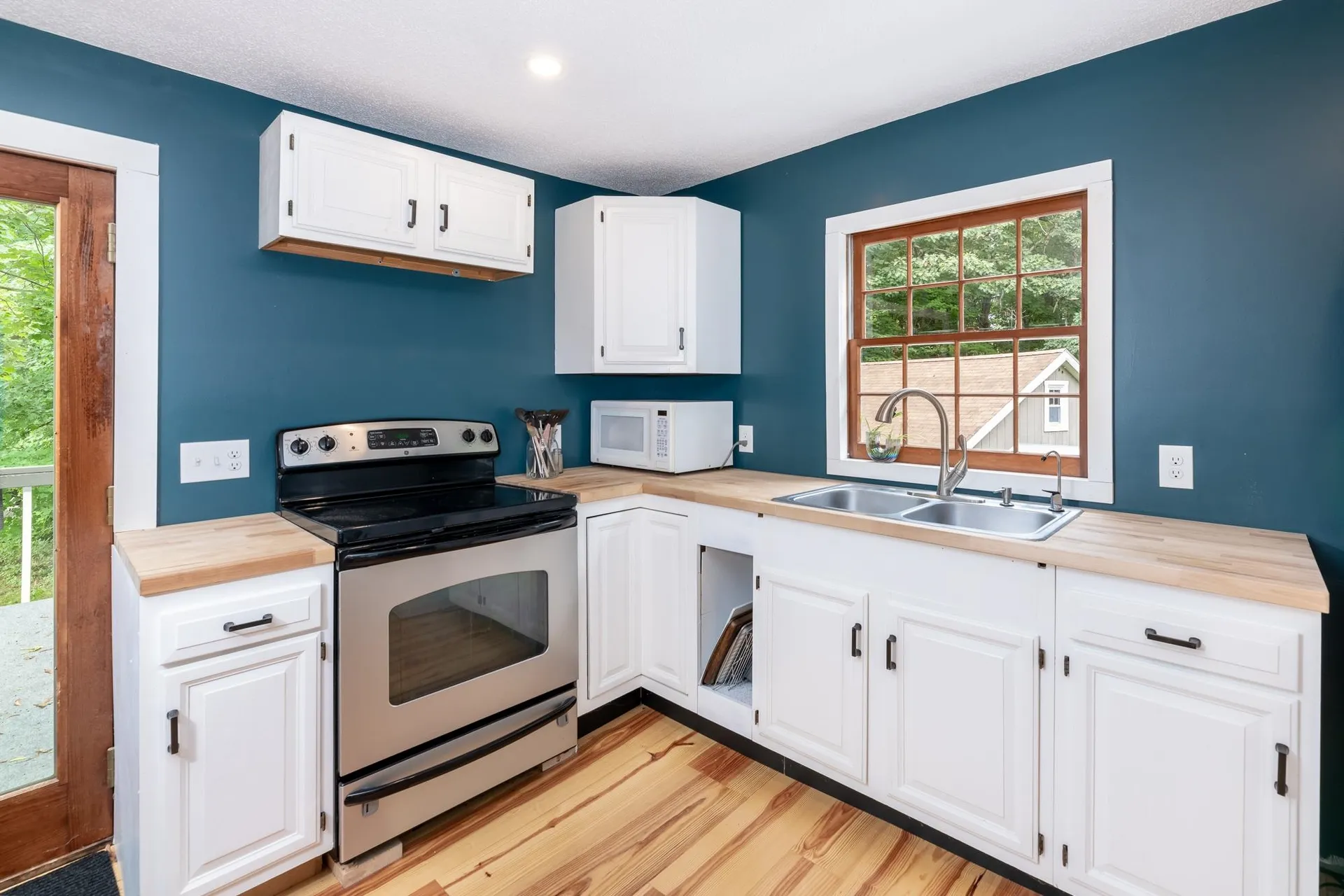 21 Waukewan Street Meredith NH 03253