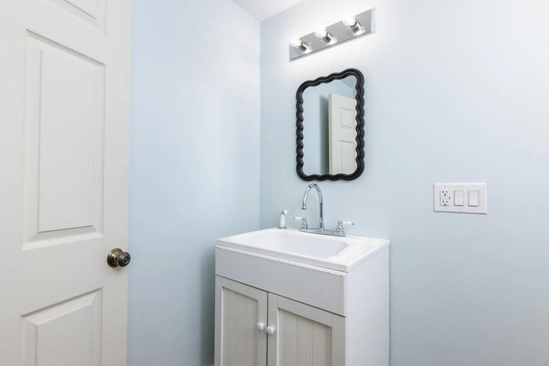 21 Waukewan Street Meredith NH 03253