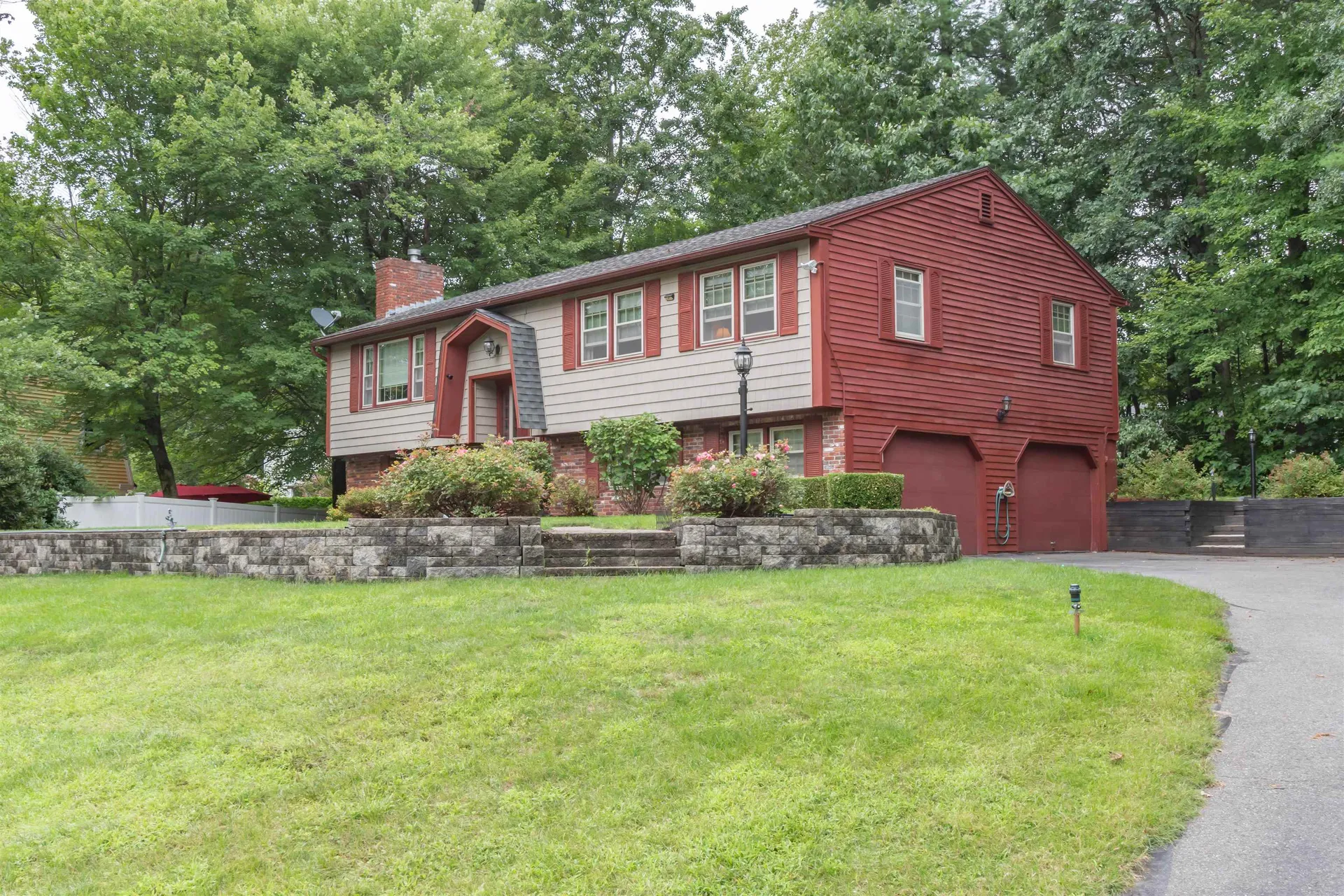 20 Harvest Drive Hooksett NH 03106