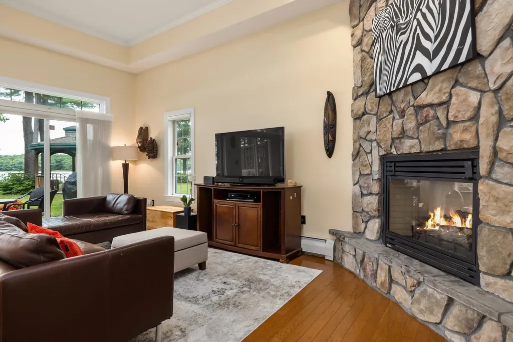 45 Clearwater Drive Dover NH 03820