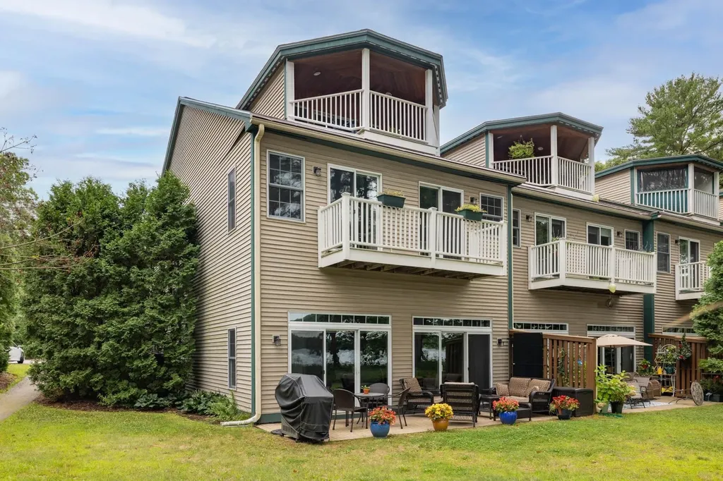 45 Clearwater Drive Dover NH 03820