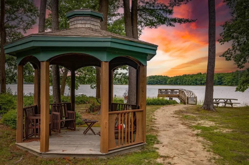 45 Clearwater Drive Dover NH 03820