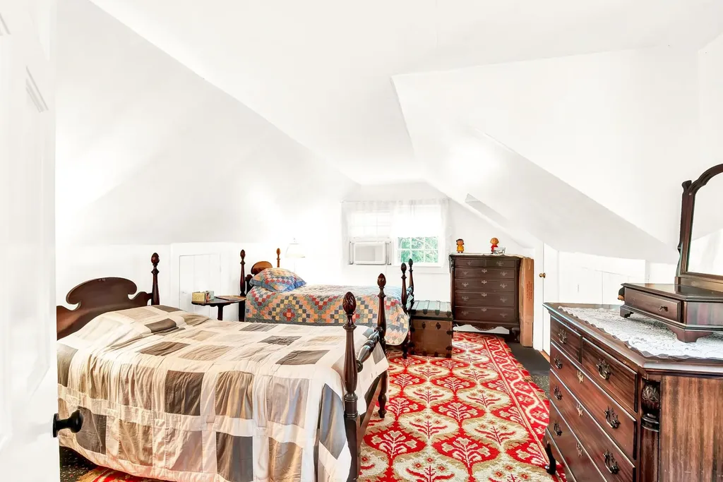 46 Kensington Road Hampton Falls NH 03844