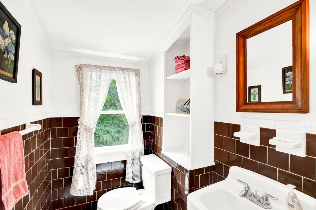 46 Kensington Road Hampton Falls NH 03844