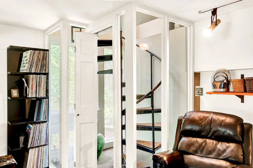 46 Kensington Road Hampton Falls NH 03844