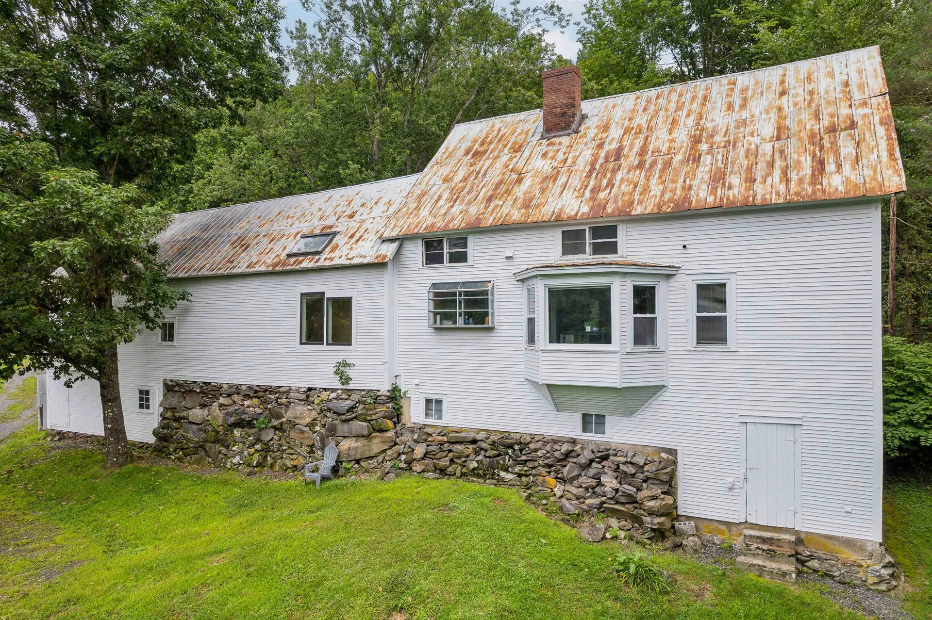 1495 Vt Route 14 Royalton VT 05068