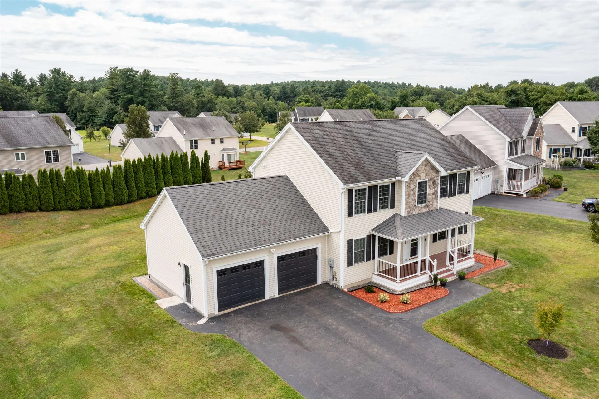 4 Tamora Court Nashua NH 03062