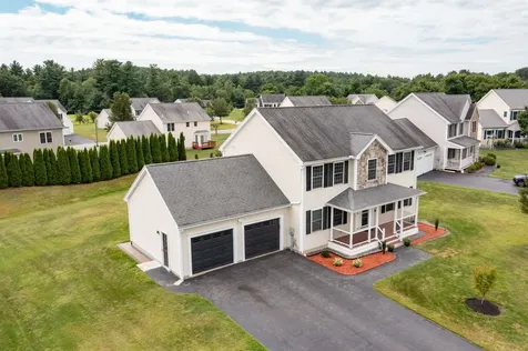 4 Tamora Court Nashua NH 03062
