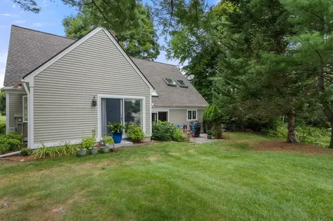 12 Clover Lane Laconia NH 03246