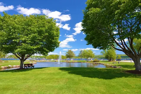 12 Clover Lane Laconia NH 03246
