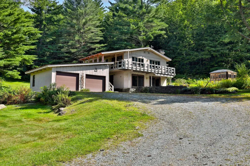 121 Jenny Pond Road Pittsfield VT 05762