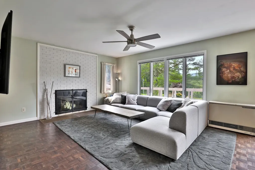 121 Jenny Pond Road Pittsfield VT 05762