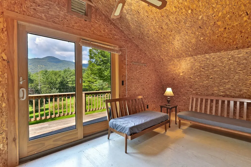 121 Jenny Pond Road Pittsfield VT 05762