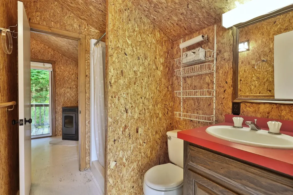 121 Jenny Pond Road Pittsfield VT 05762