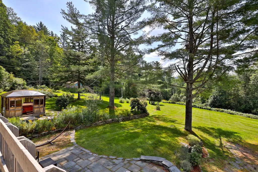 121 Jenny Pond Road Pittsfield VT 05762