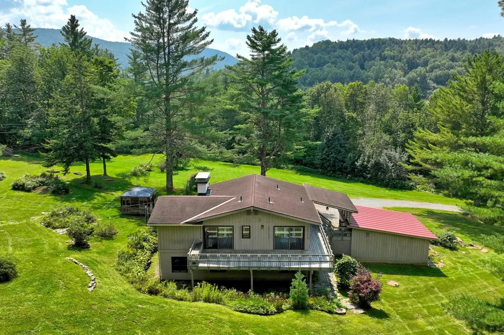 121 Jenny Pond Road Pittsfield VT 05762