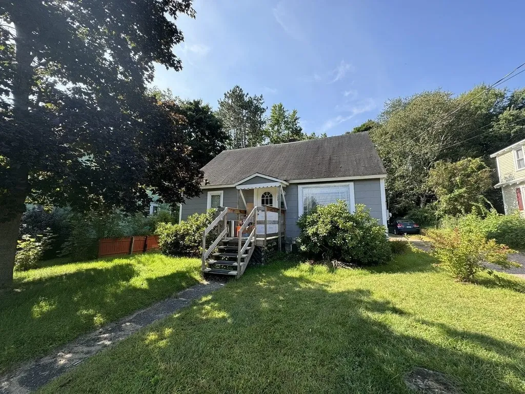 28 Prospect Street Essex Junction VT 05452