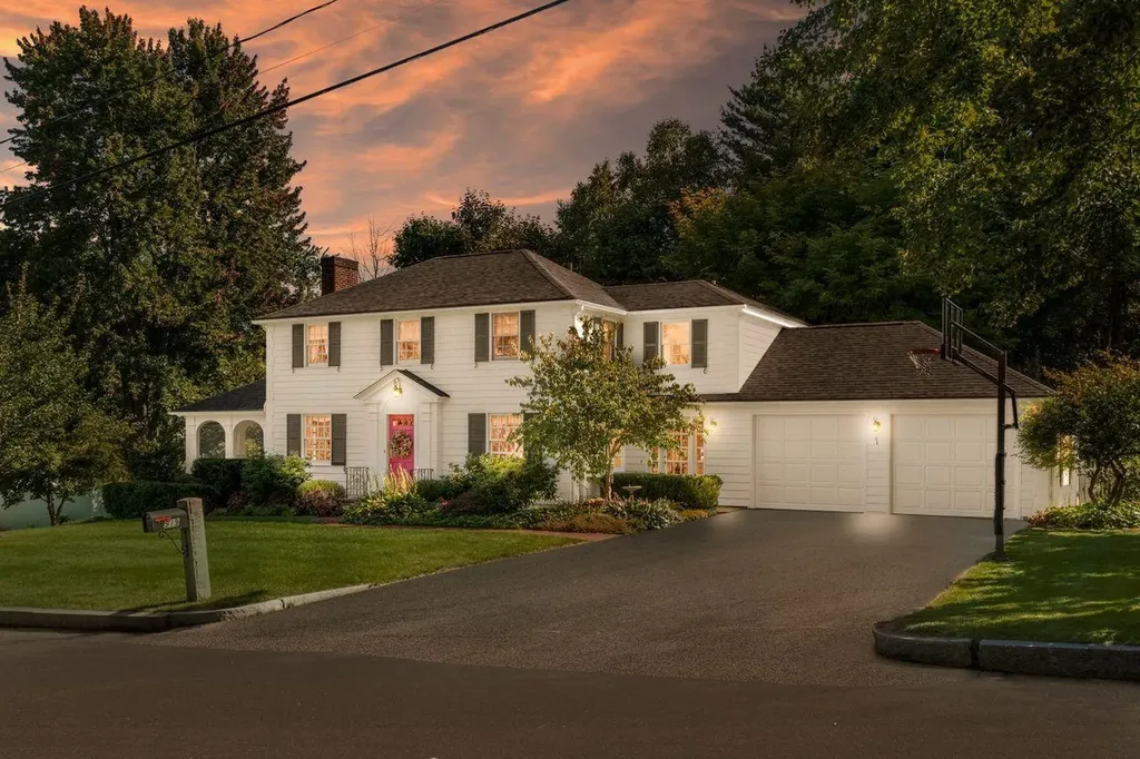 919 Ray Street Manchester NH 03104