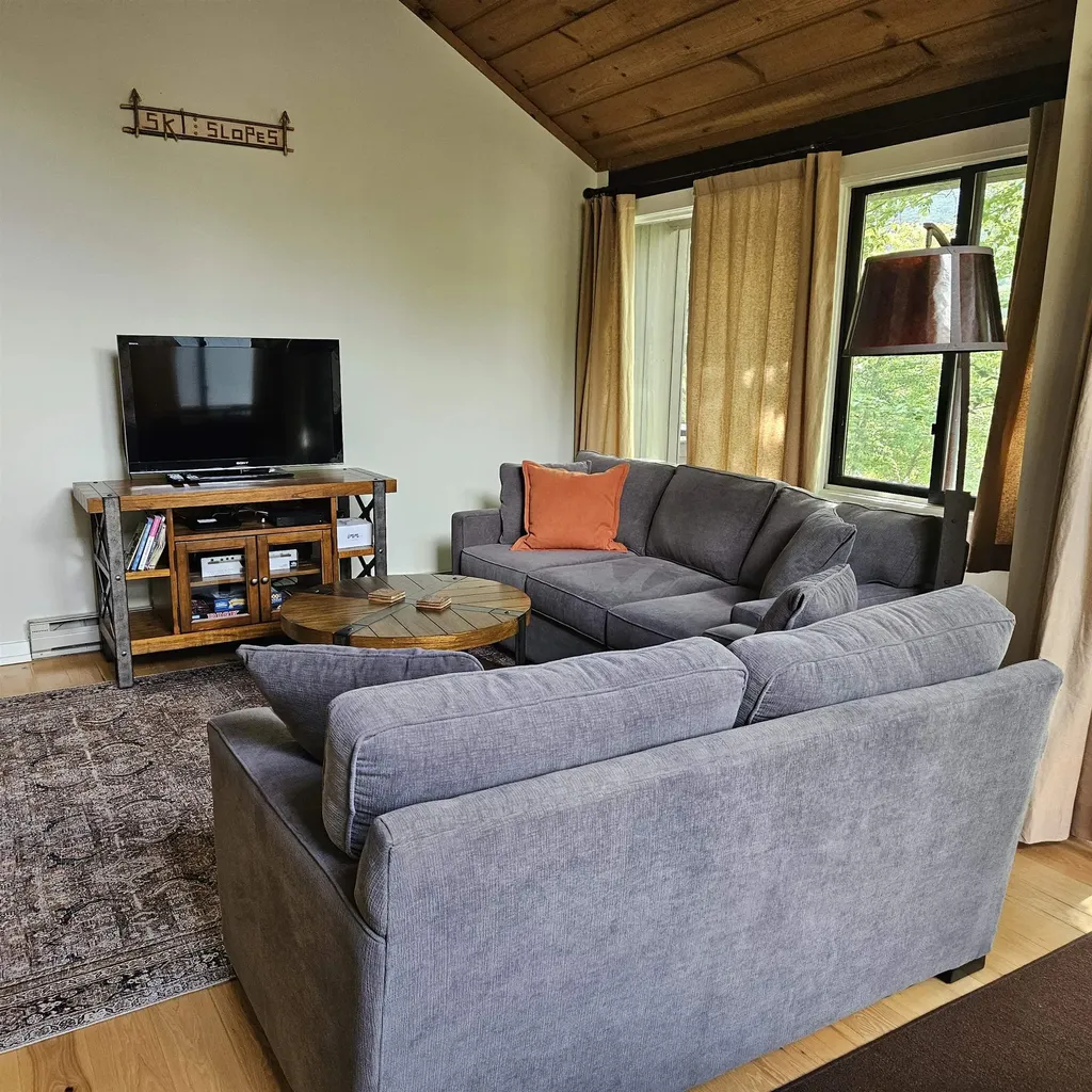 18 Osseo Circle Lincoln NH 03251