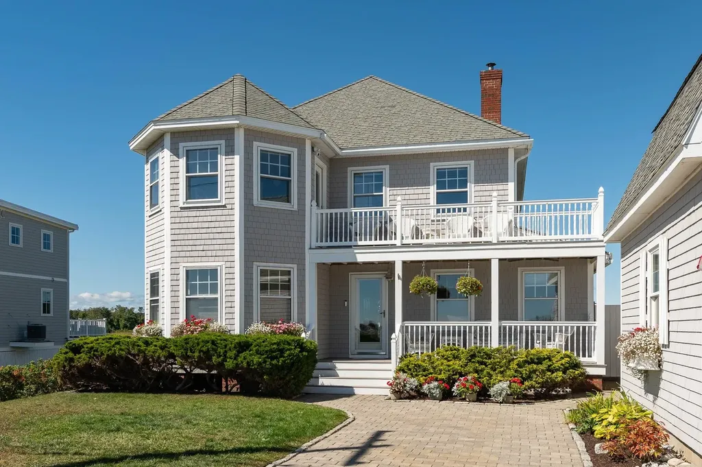 1643 Ocean Boulevard Rye NH 03870